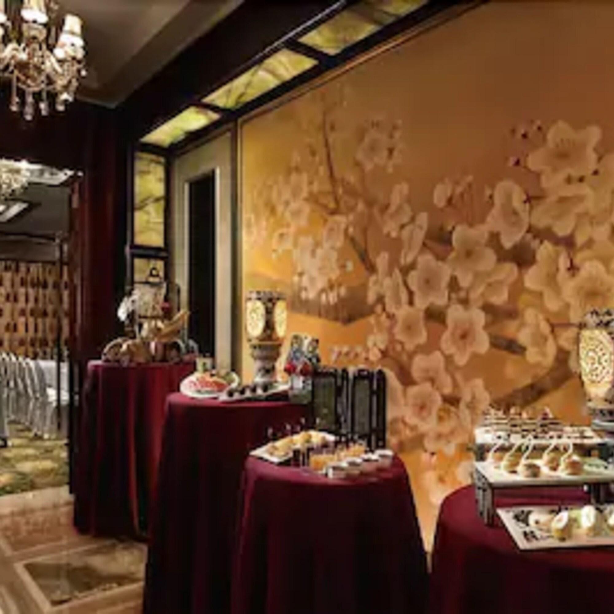 Ramada Plaza Tianlu Hotel Wuhan Exterior photo
